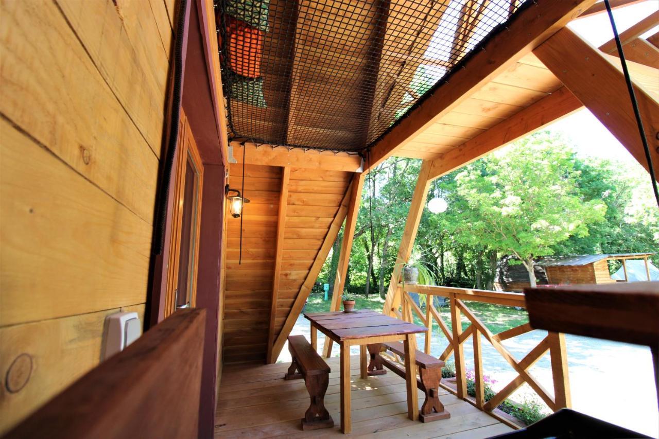 Habitat Createur - Hebergements Insolites Au Camping Municipal "Les Ecureuils" Recoubeau-Jansac Exterior foto