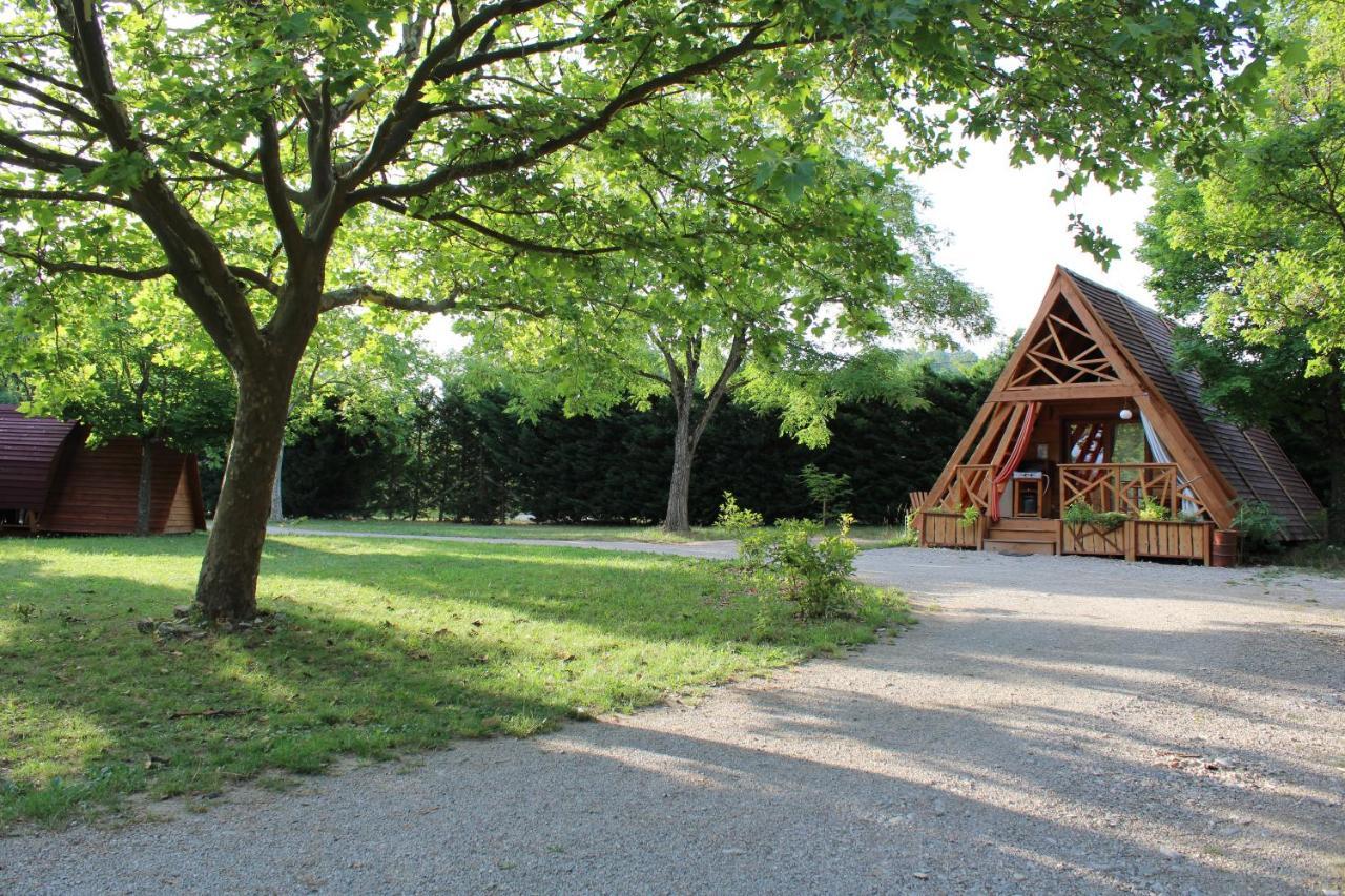 Habitat Createur - Hebergements Insolites Au Camping Municipal "Les Ecureuils" Recoubeau-Jansac Exterior foto